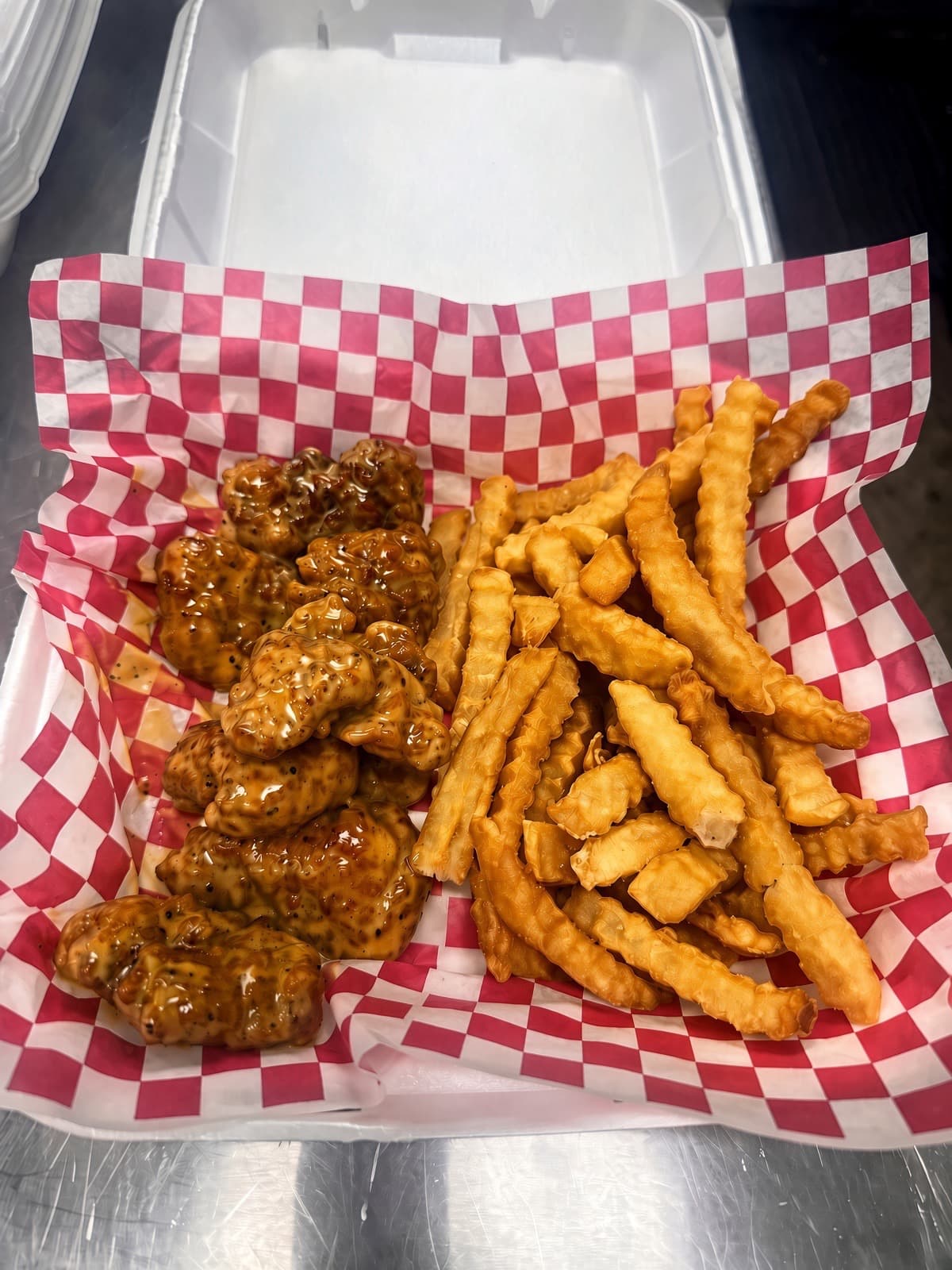 Boneless wings combo